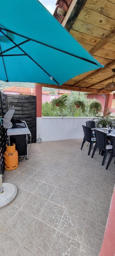 Luxurious Three Bedrooms Apartment With Two Terraces Kaštela Exterior foto